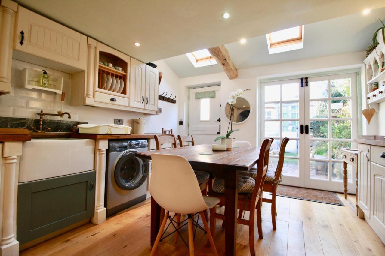 Holiday home Cockle Cottage, An Artists Haven, Charming By Air Premier *