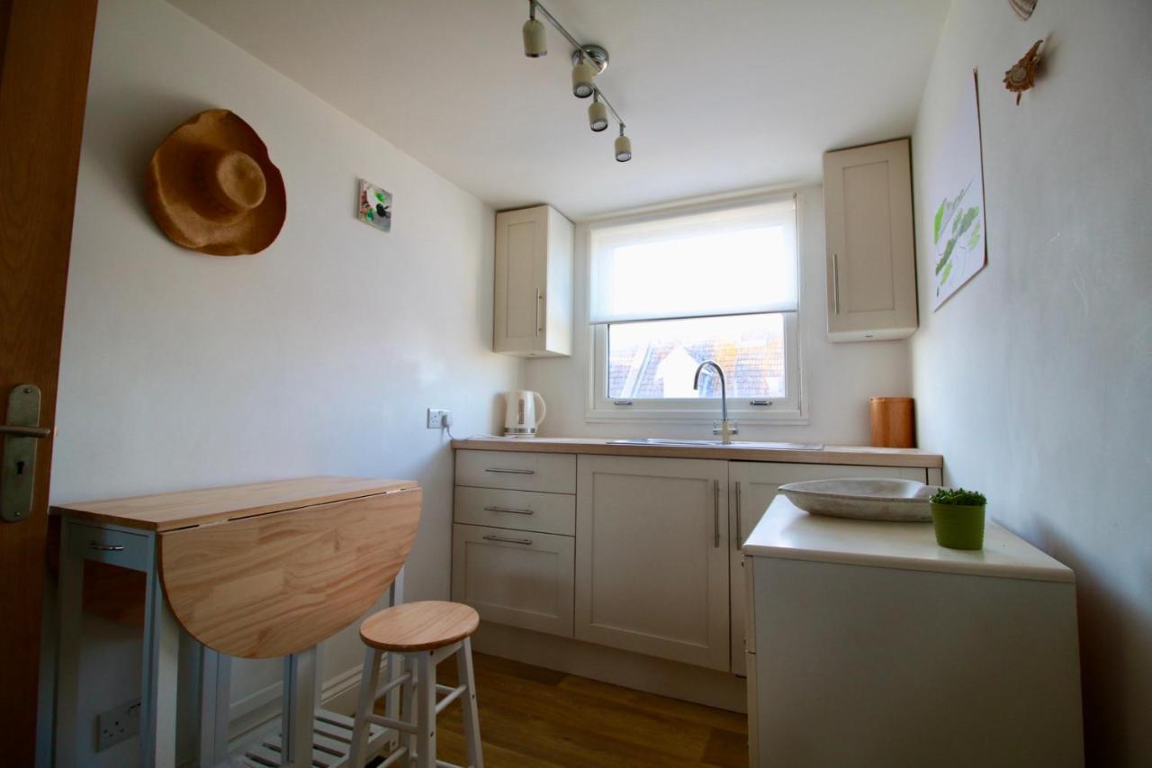 Holiday home Cockle Cottage, An Artists Haven, Charming By Air Premier *